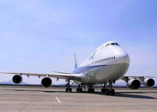 上海到英国时尚服饰国际空运